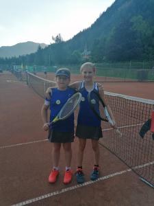 Luisa und Nicolina schaffen den Sieg in der U11 LLA Mädchen